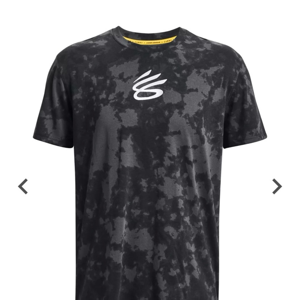 - Under Armour Men's Curry Logo Heavyweight Short Sleeve Graphic T-Shirt n…